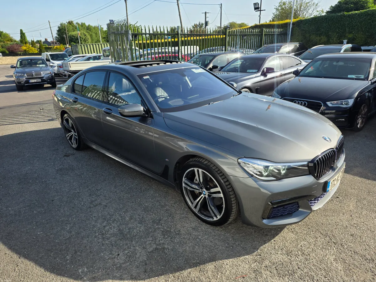 BMW 7-Series 2017 740e Sunroof - Image 1