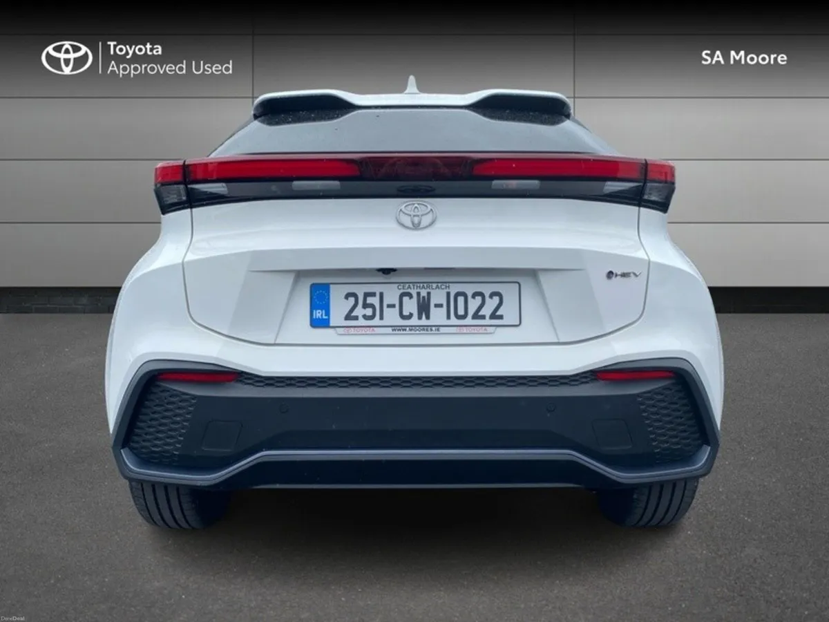 Toyota C-HR HYBRID SPORT - Image 4