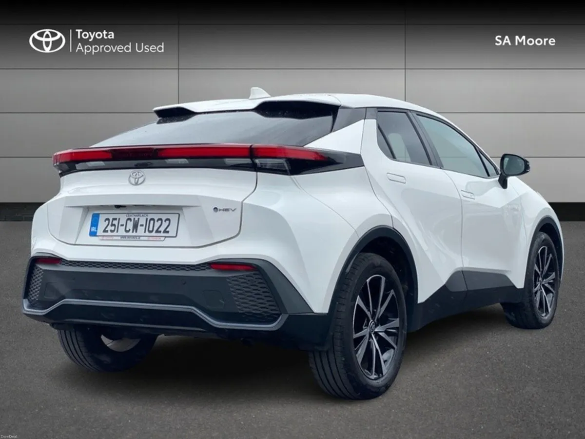 Toyota C-HR HYBRID SPORT - Image 2