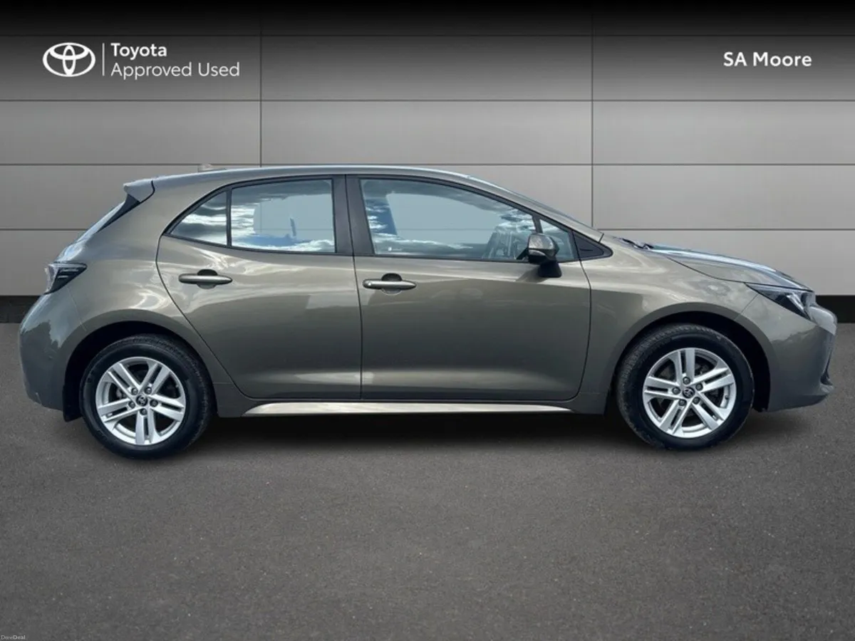 Toyota Corolla LUNA H/B 4DR AUTO - Image 3