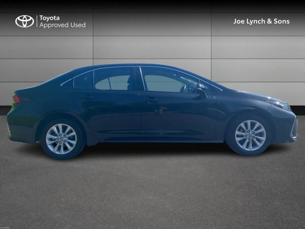 Toyota Corolla COROLLA LUNA SALOON - Image 3