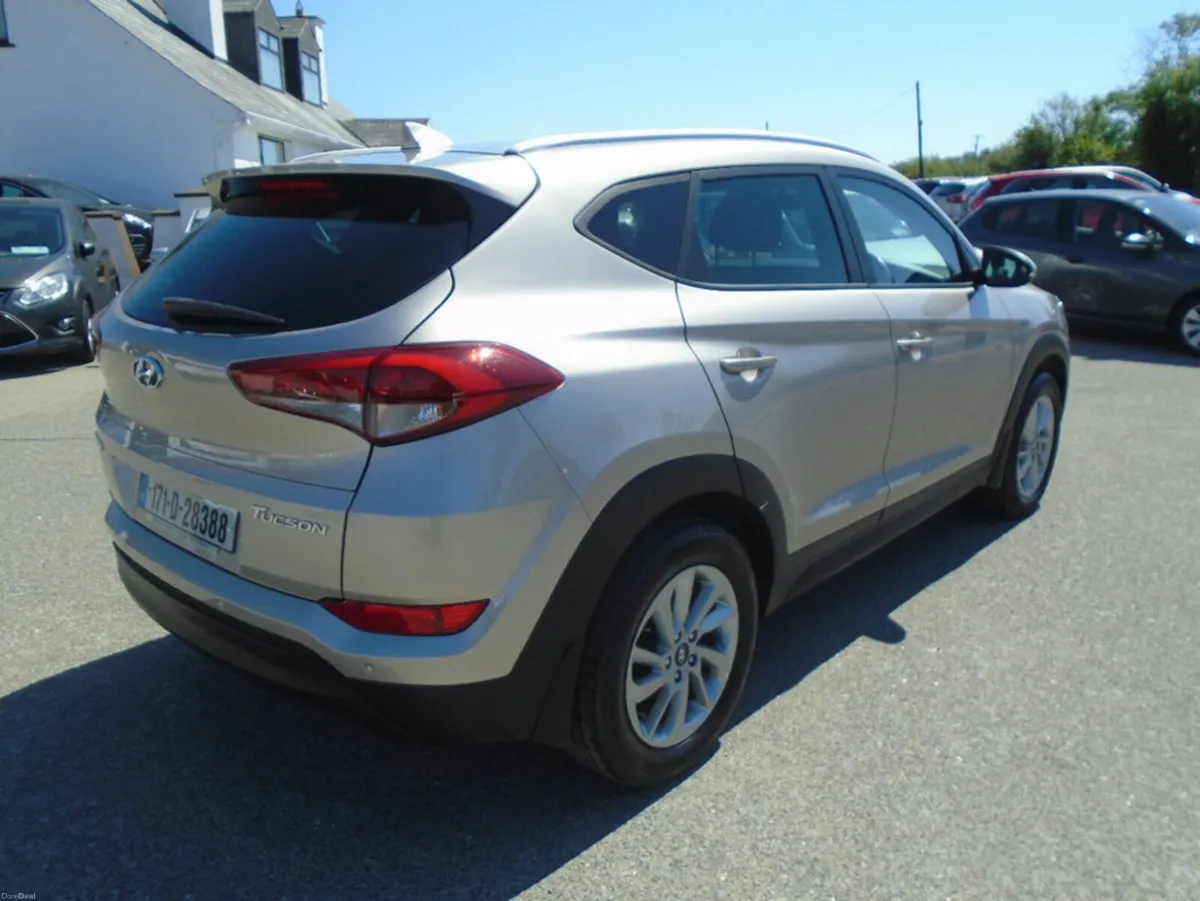 Hyundai Tucson 1.7 EXECUTIVE 5DR - Image 5