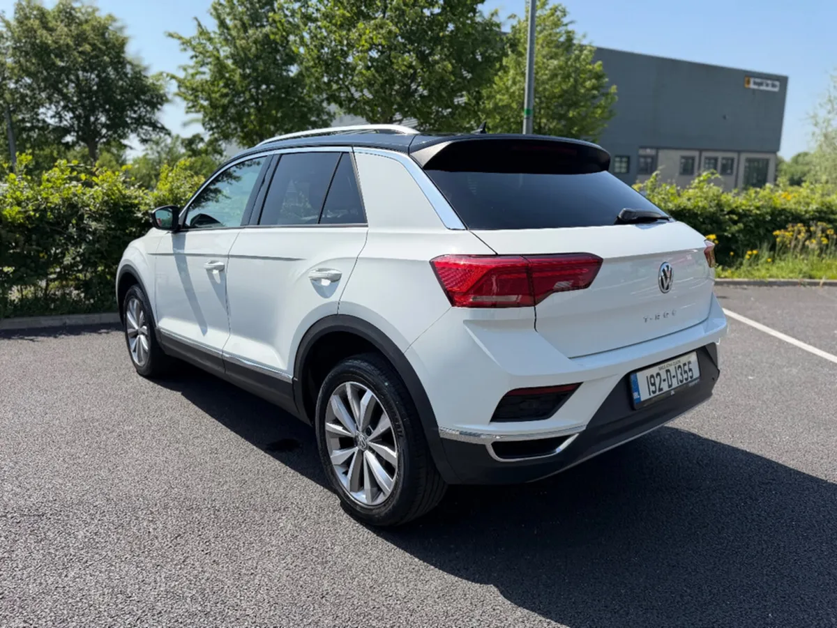 Volkswagen T-Roc DESIGN 1.6 TDI MANUAL 6SPEED FWD - Image 3