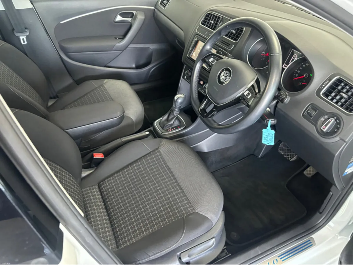Volkswagen Polo VOLKSWAGEN POLO 1.2 TSI AUTO*REVER - Image 5