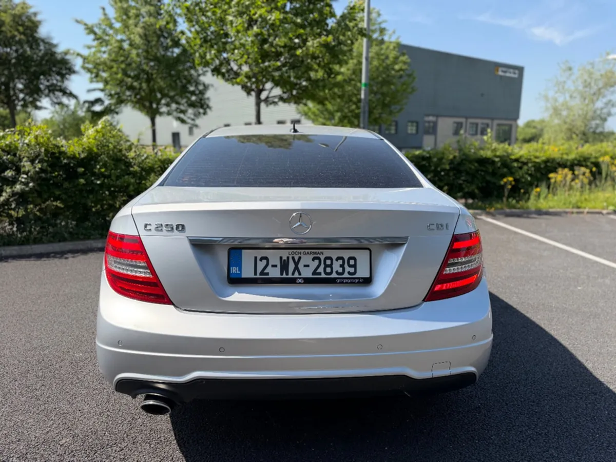 Mercedes-Benz C-Class 2.1 CDI SPORT  AUTO  AMG LIN - Image 4