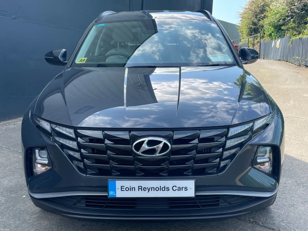 Hyundai Tucson 232 EXECUTIVE PHEV AUTO LOW KMS! AS - Image 3
