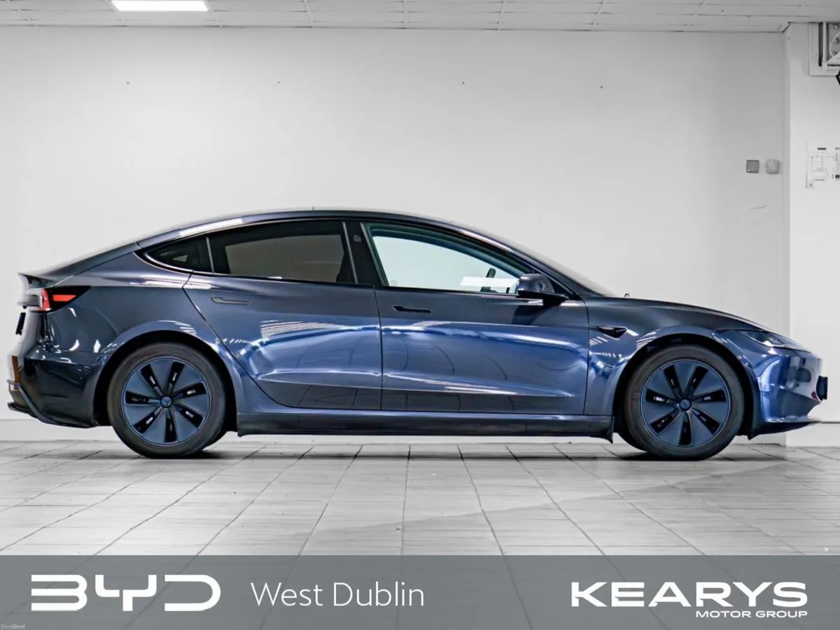 Tesla Model 3 Long Range AWD - Image 3