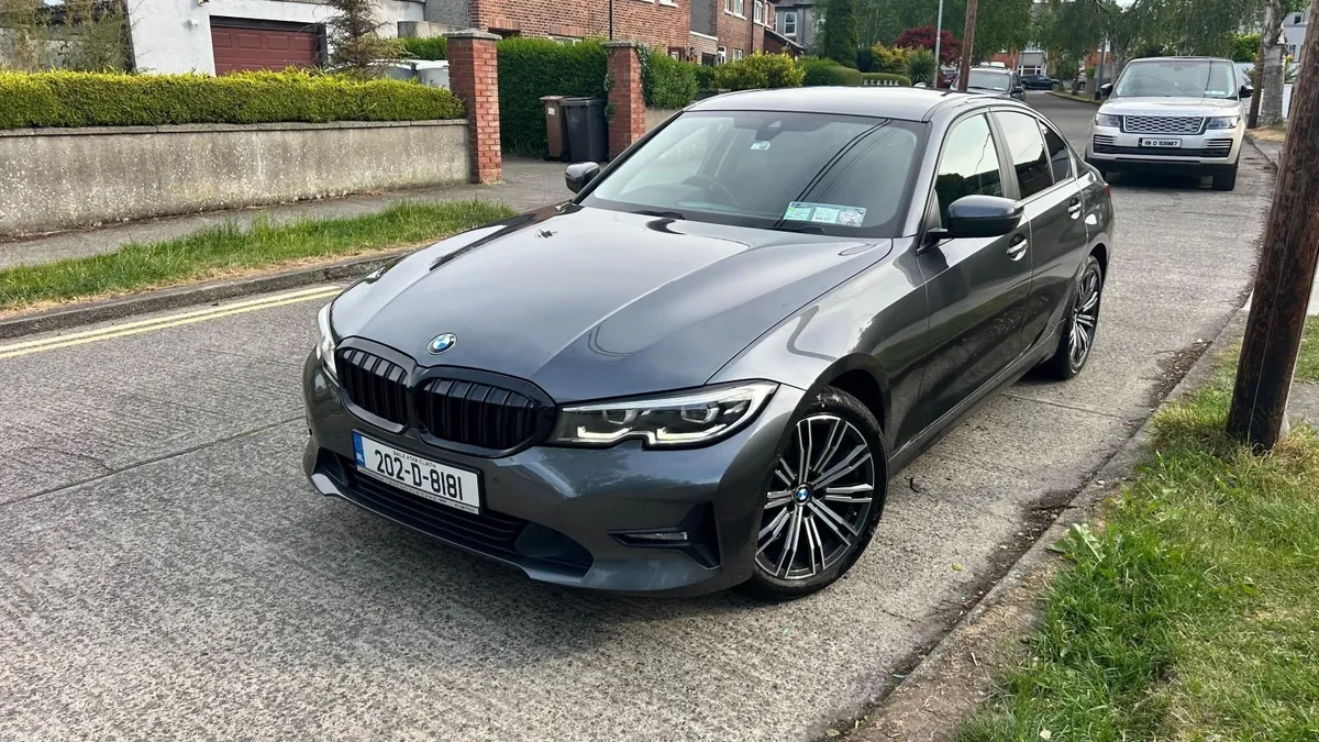 BMW 3-Series 202 Reg Immaculately maintained - Image 3