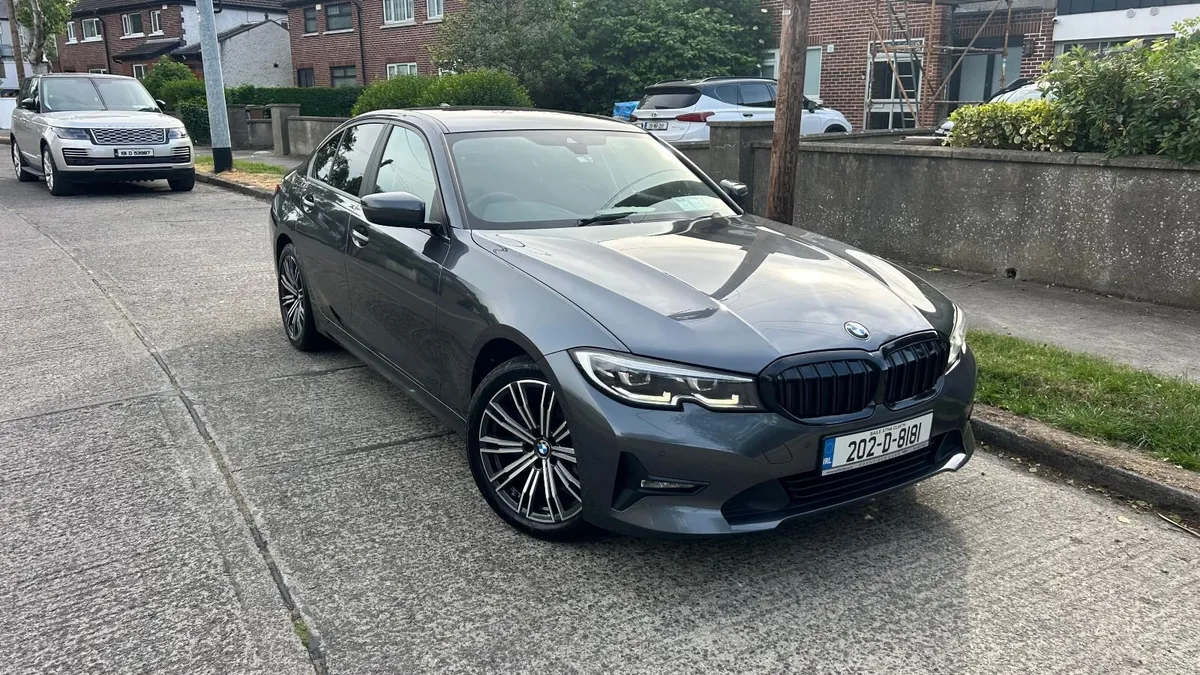 BMW 3-Series 202 Reg Immaculately maintained - Image 1