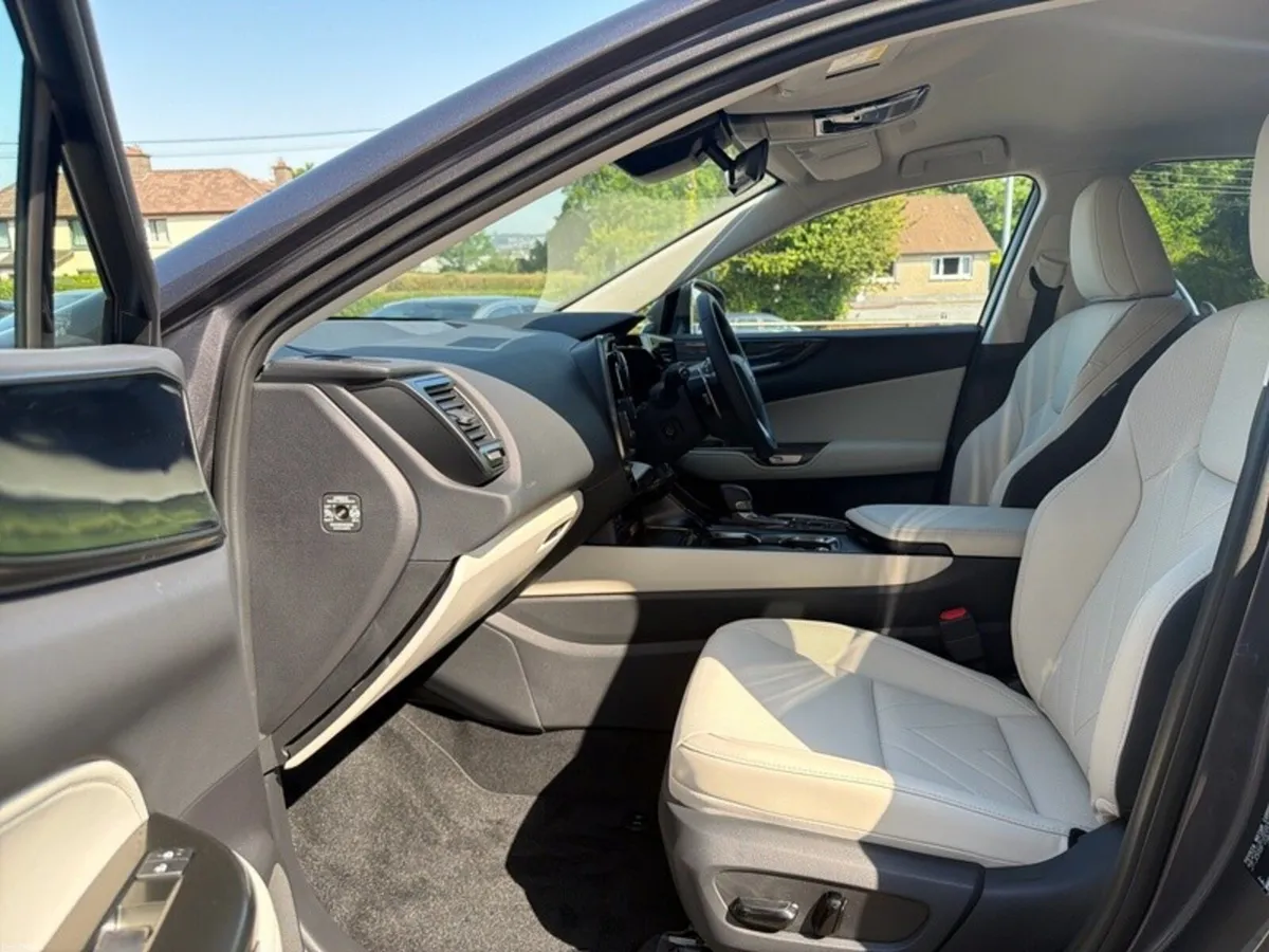 Lexus NX NX450h+ Executive - Image 2