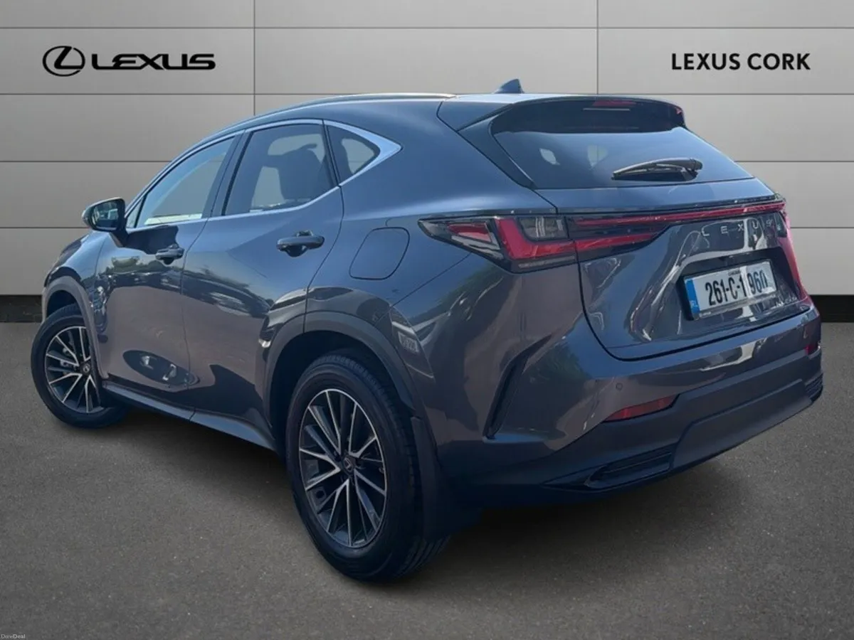Lexus NX NX450h+ Executive - Image 3