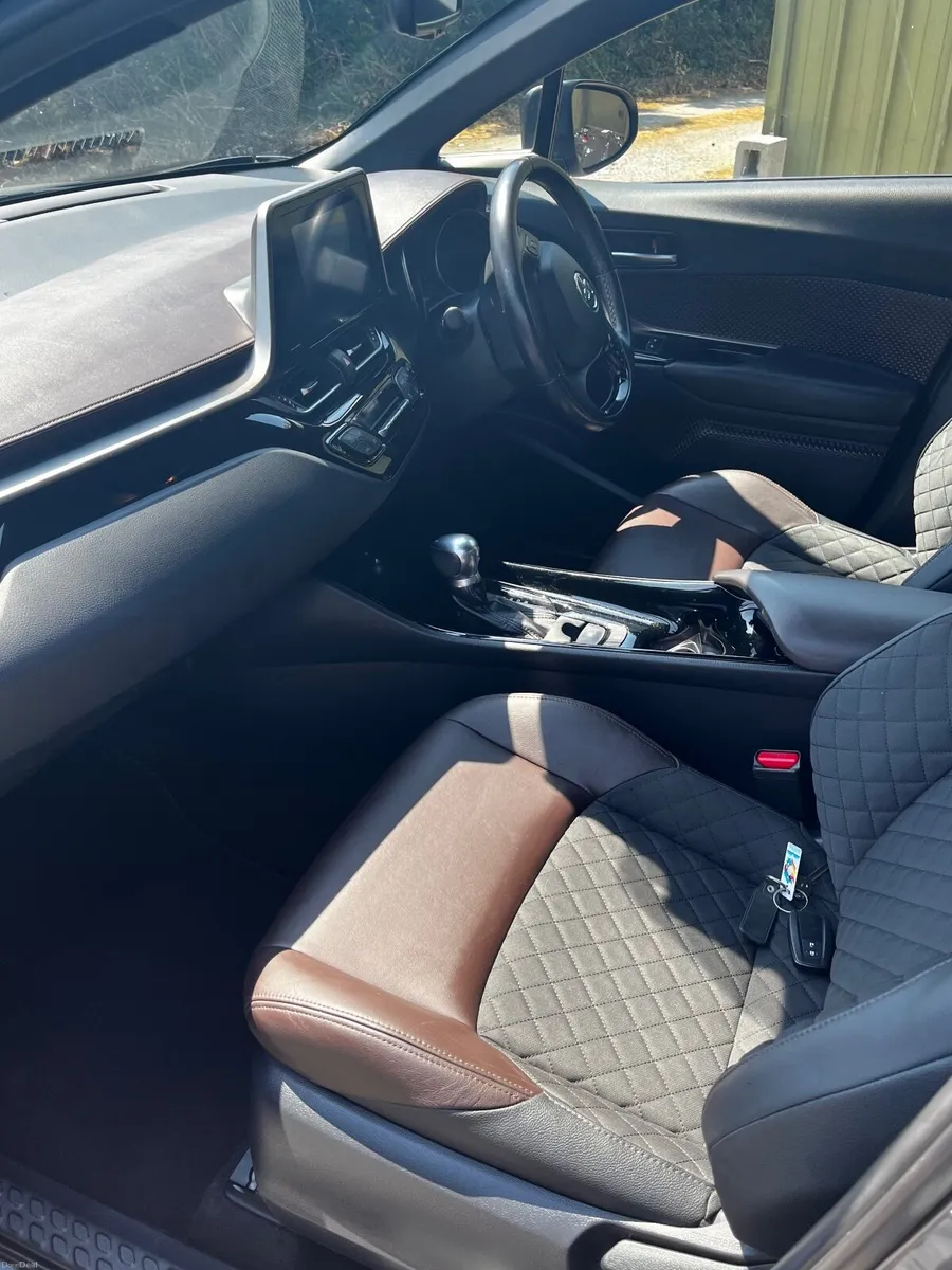 Toyota C-HR 2019 - Image 4