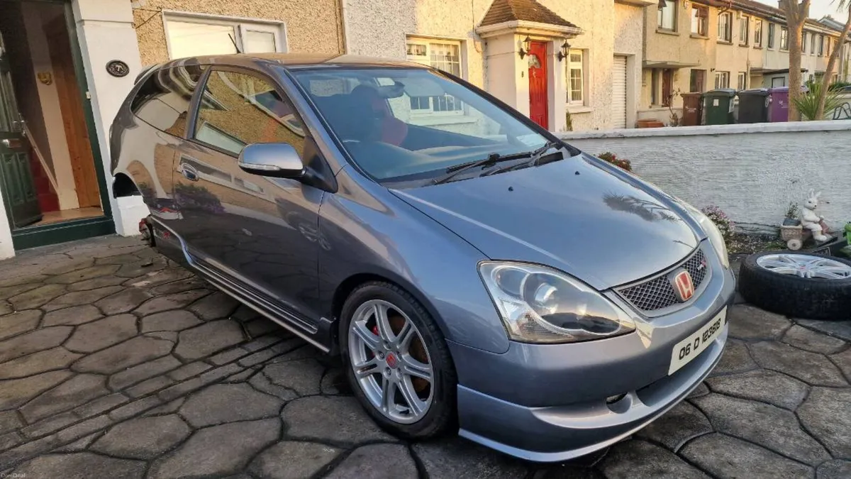2006 Honda Civic Type R EP3 *Premier Edition* - Image 4