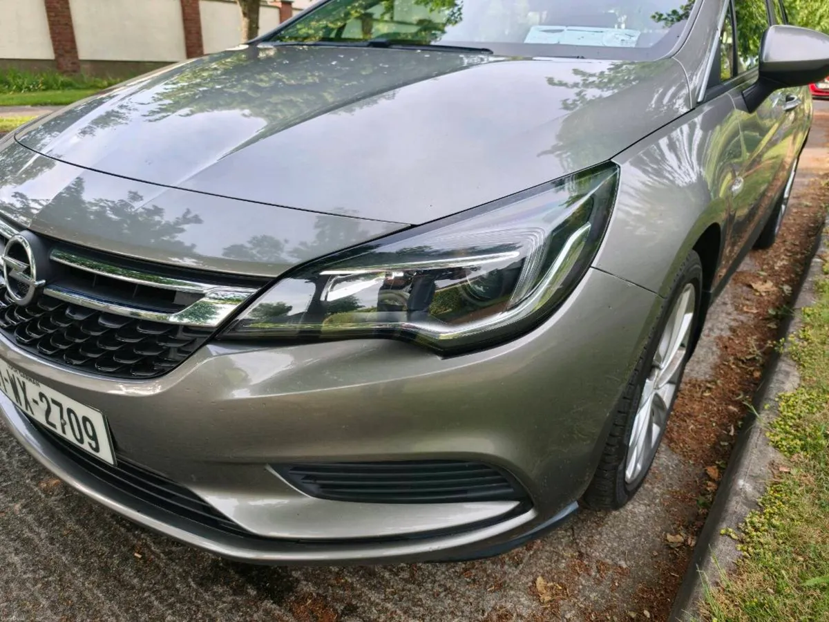 Opel Astra 2016 Diesel 1.6 - Image 3