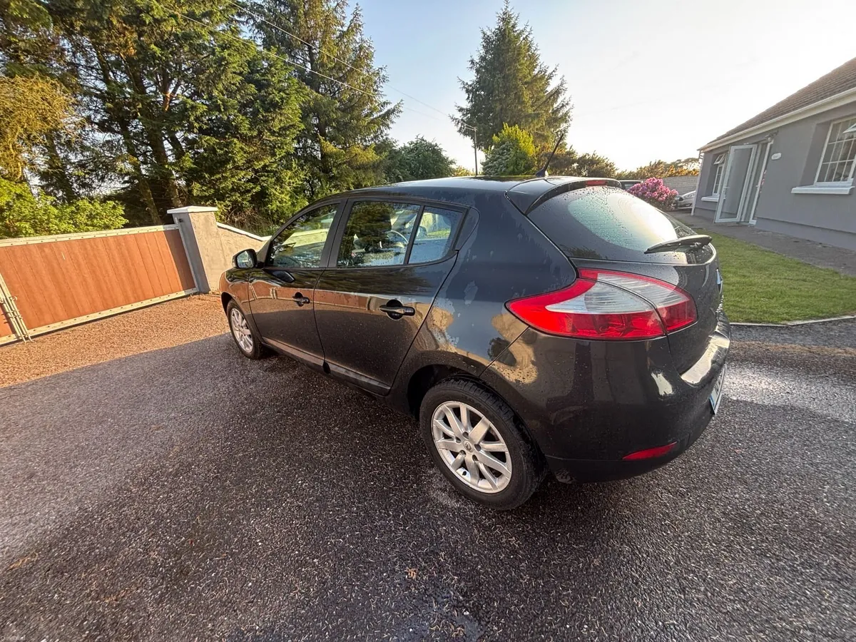 Low miles, Renault Megane 2010 tax + nct - Image 4