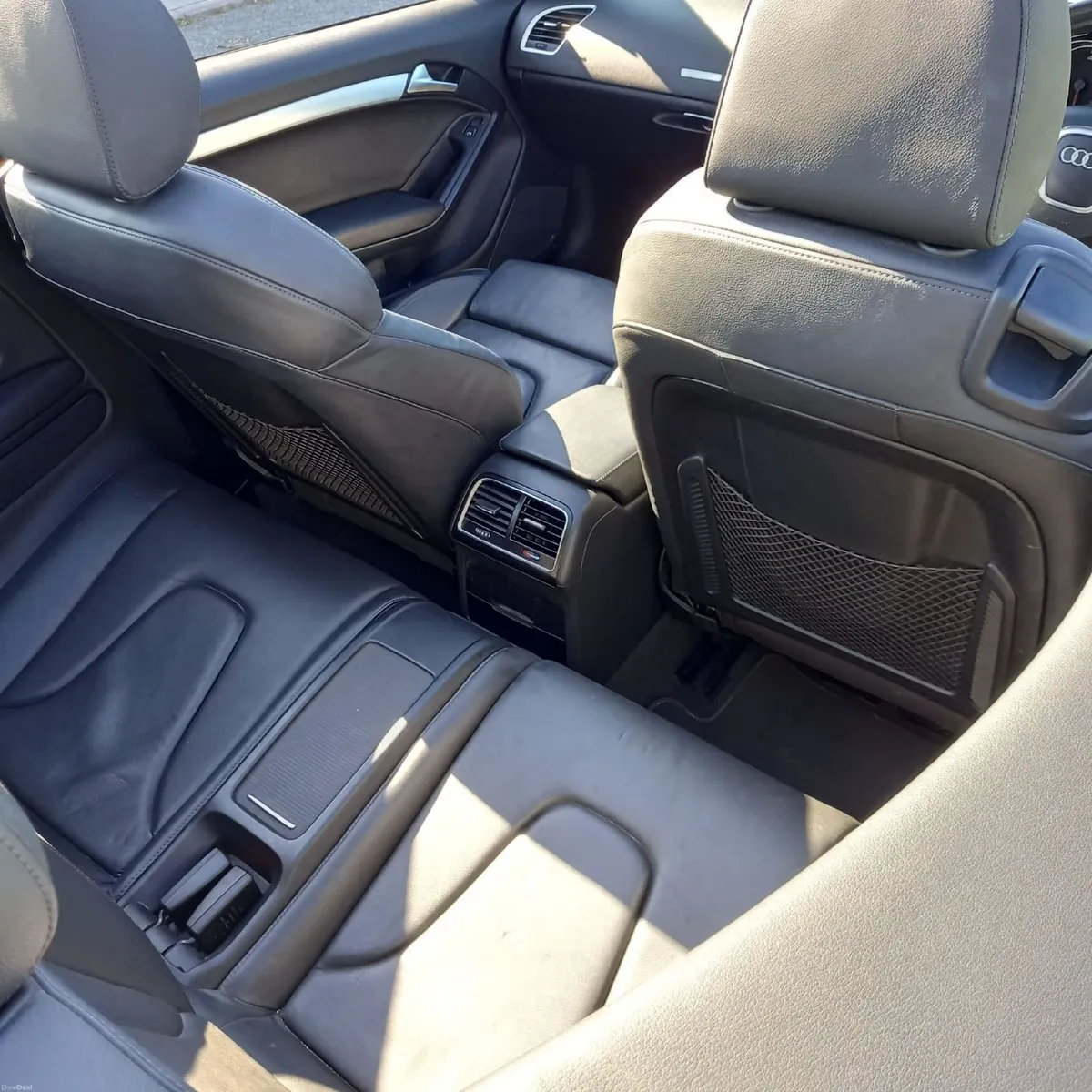 Audi A5 2010 - Image 2