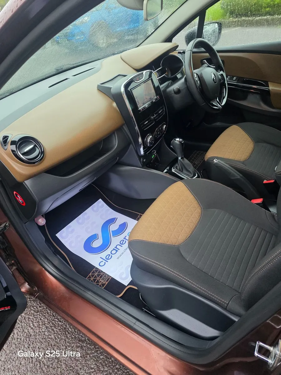 Very low mileage Renault Clio Lutecia - Image 4