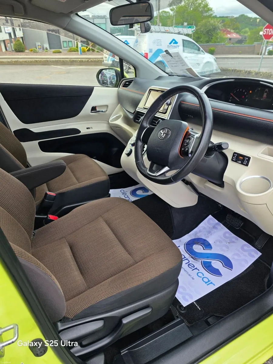 2016 Toyota Sienta - Image 5