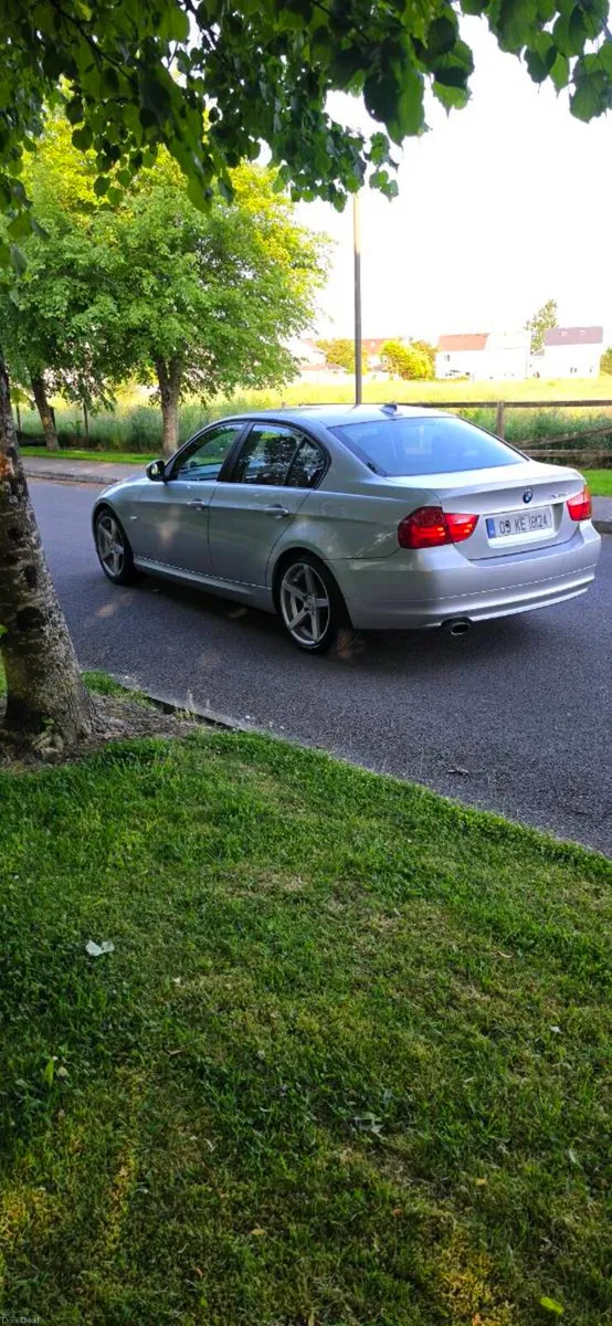 Bmw e90 320d LCI MODEL - Image 3