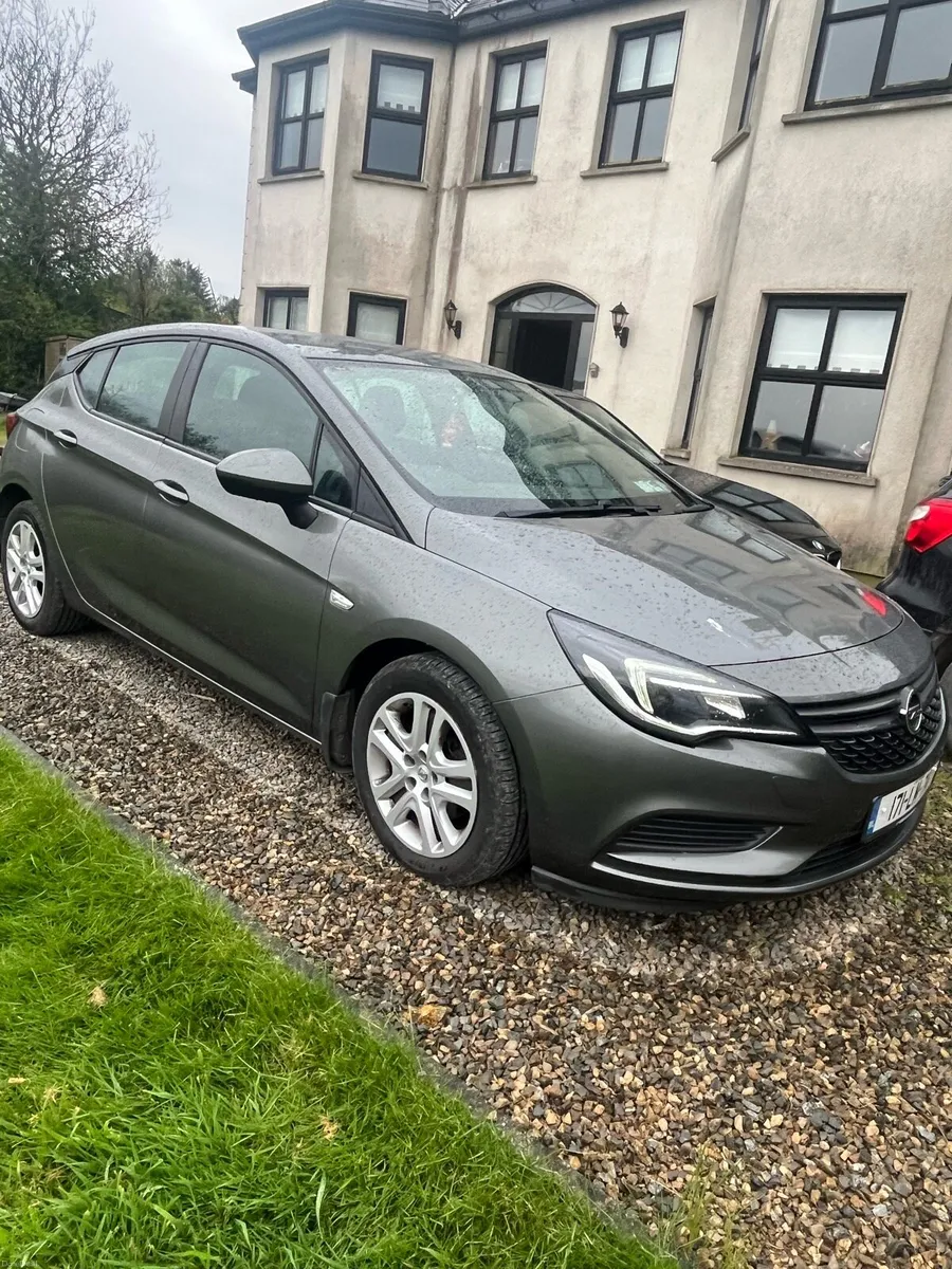 2017 Opel Astra 1.6 CDTI - Image 1