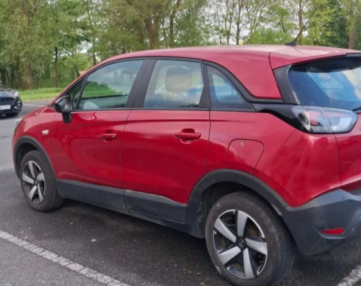 Car - Image 2
