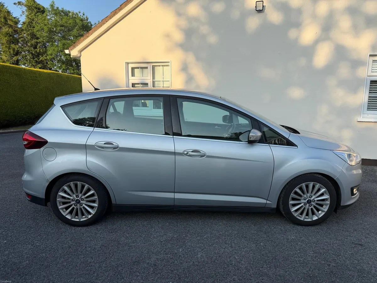 2015 Ford C-Max Titanium - Image 2