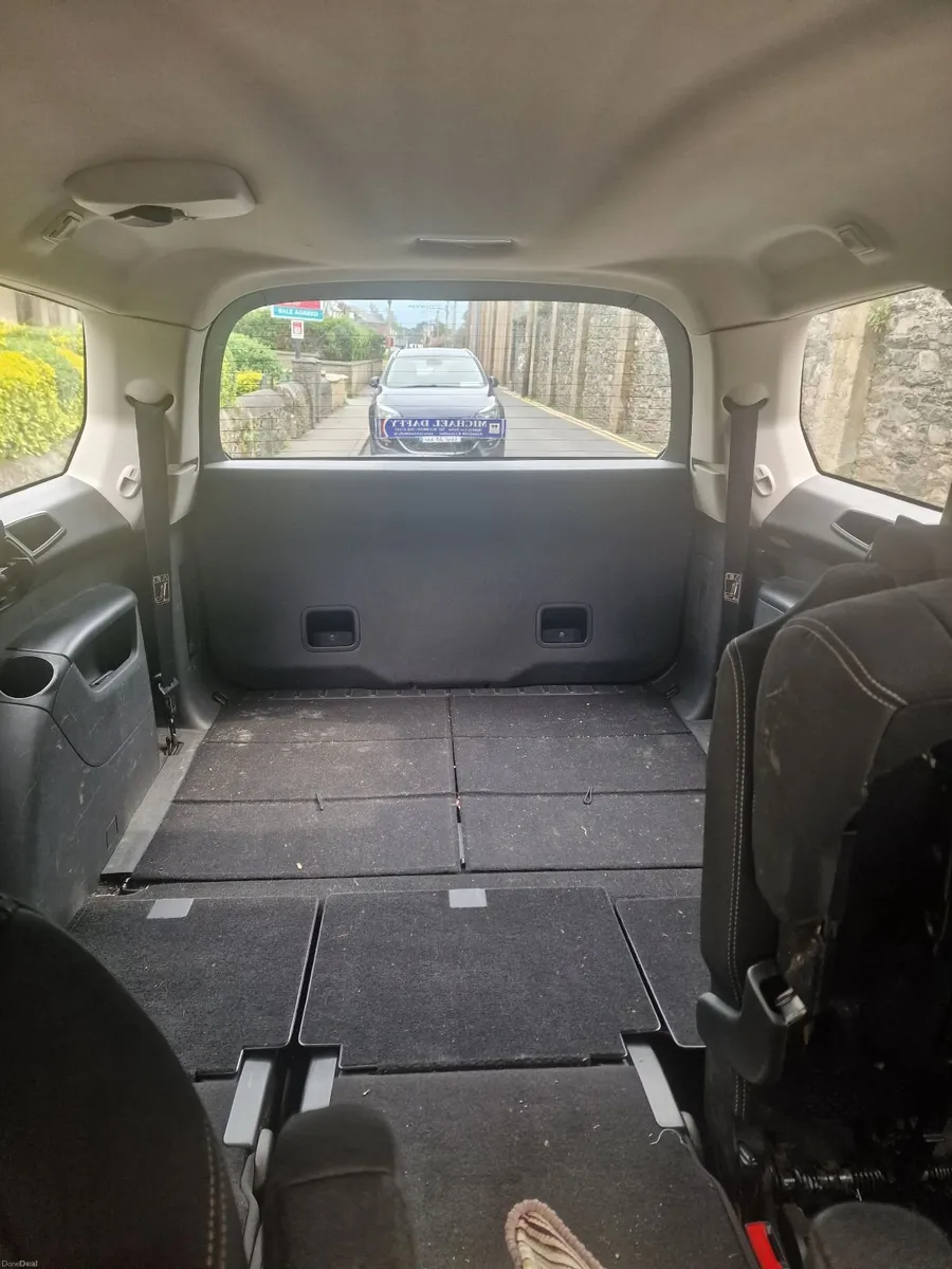 Citroen C4 Picasso 2011 - Image 4