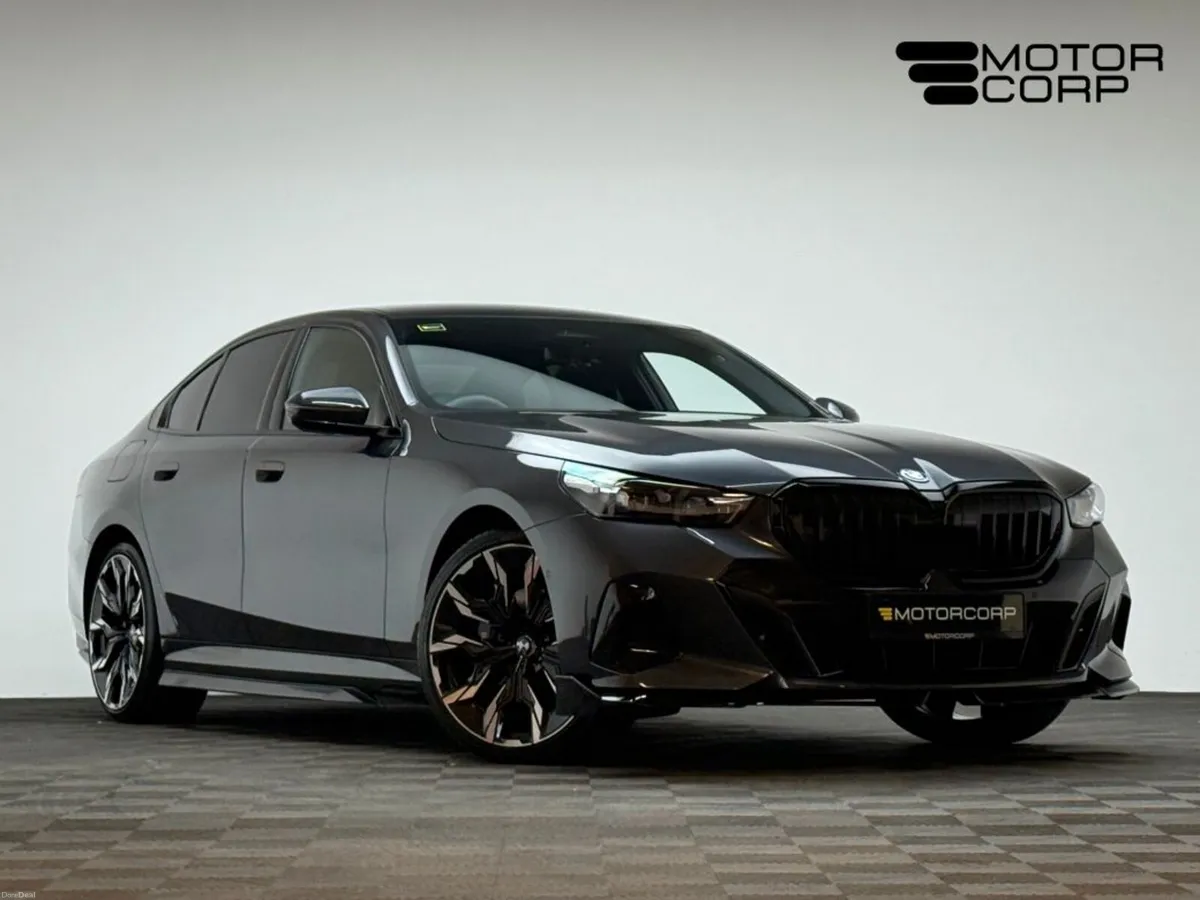 BMW 5-Series 530E M SPORT *PAN ROOF* - Image 1