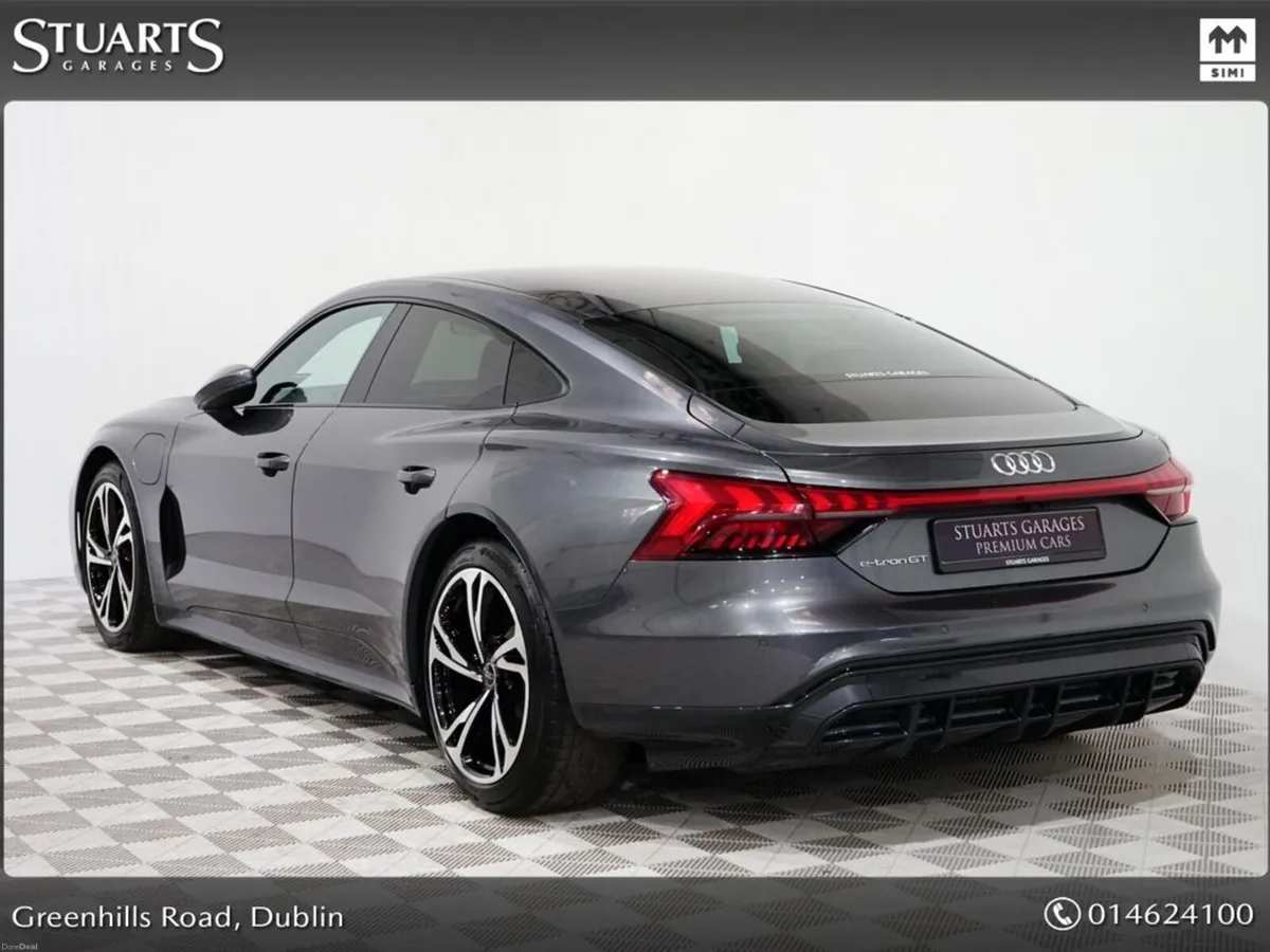 Audi e-tron GT E-TRON GT QUATTRO: PANORAMIC GLASS - Image 2