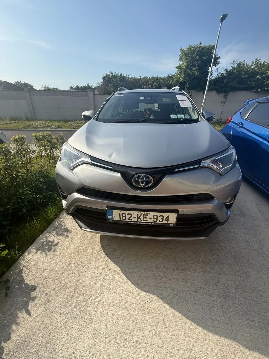2018 Toyota RAV4 Hybrid Luna Sport FWD - Image 1