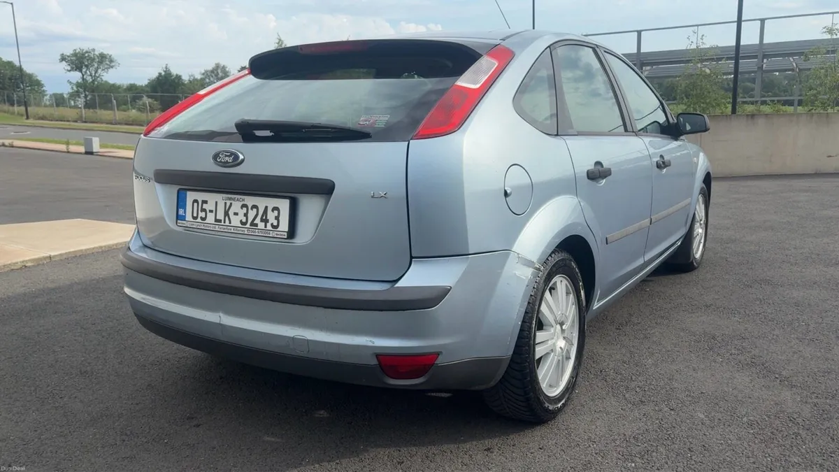 2005 ford focus automatic NEW NCT 07/27 - Image 2