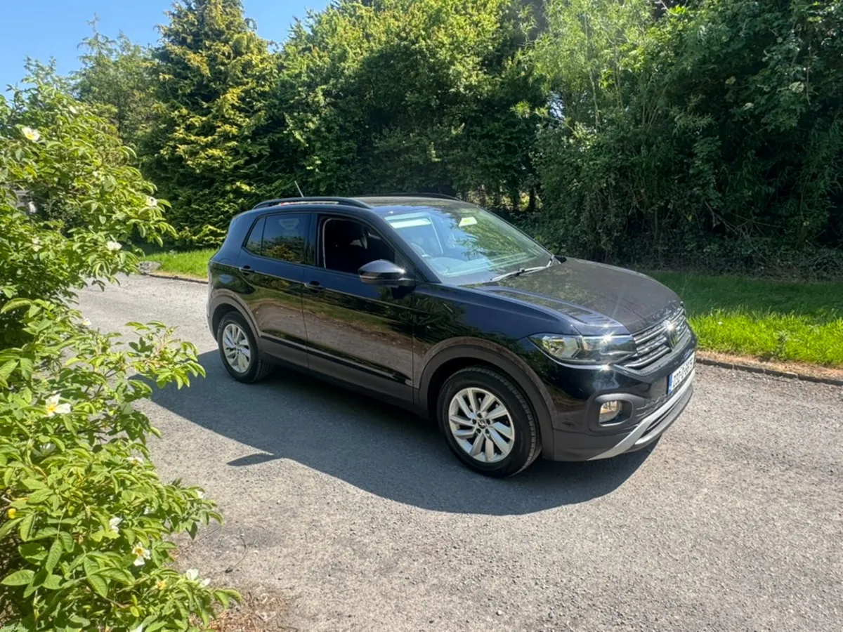 2023 VW T-Cross Life 1.0 TSI Auto - Metallic Black - Image 1