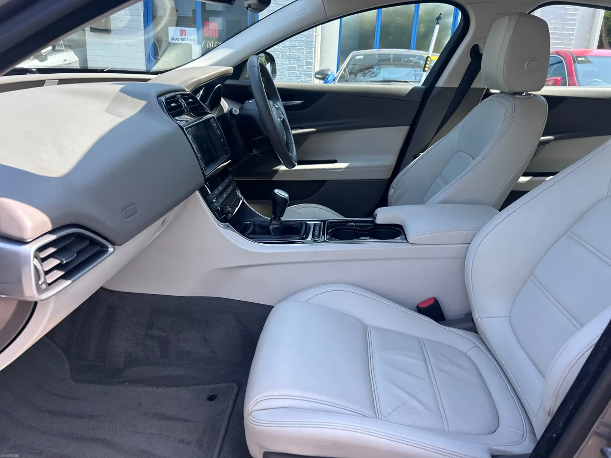 2016 JAGUAR XE 2.0d PRESTIGE MANUAL - Image 4