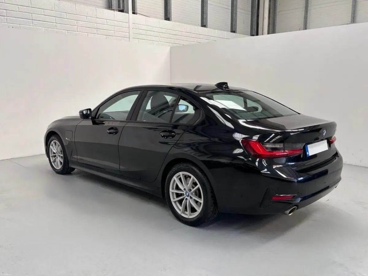 BMW 3 Series 330e Pro Auto - Image 5