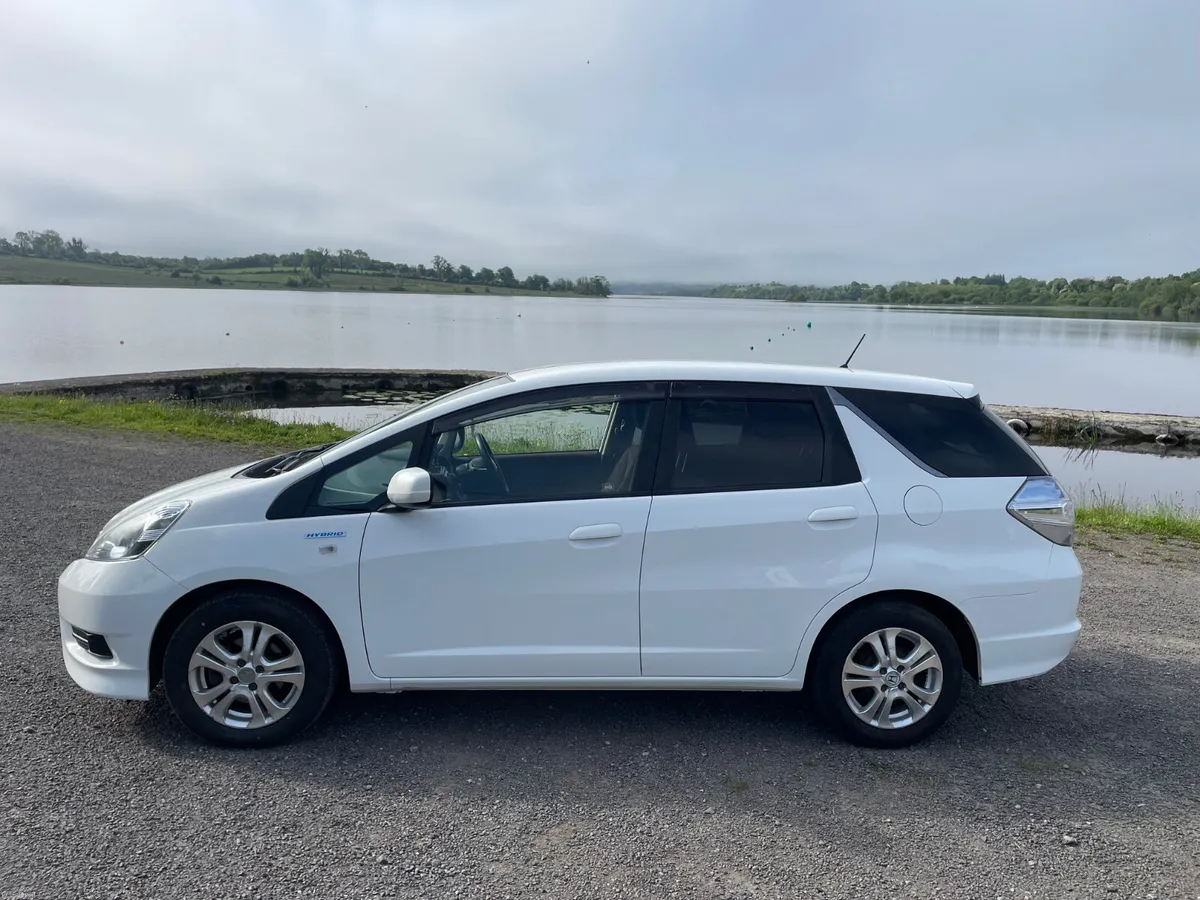 Honda Shuttle 2014 1.3 Petrol/hibrid auto nct 9/27 - Image 5