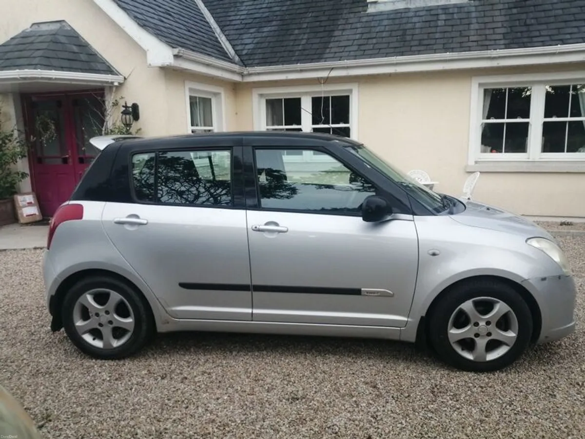 2008 Suzuki Swift - Image 2