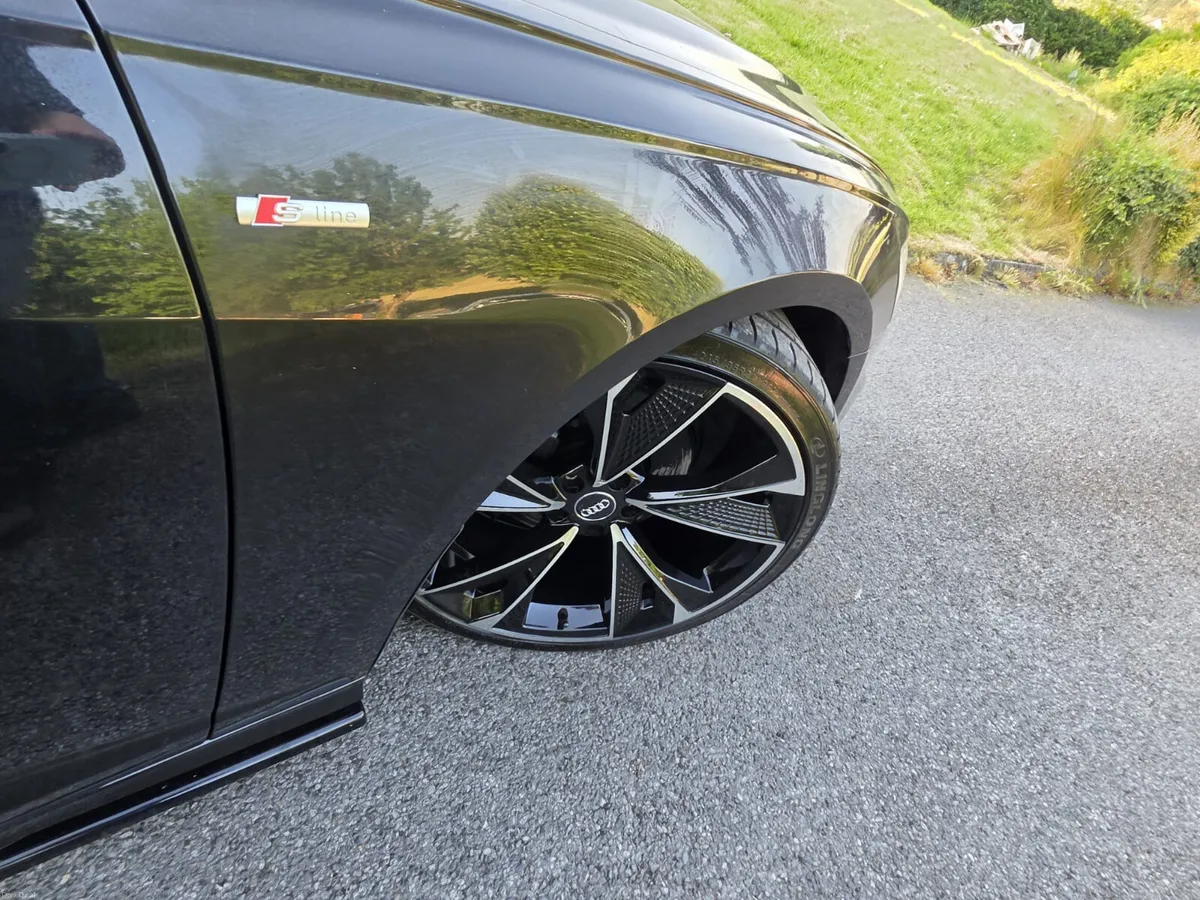 Audi A6 2022 Sline auto - Image 3