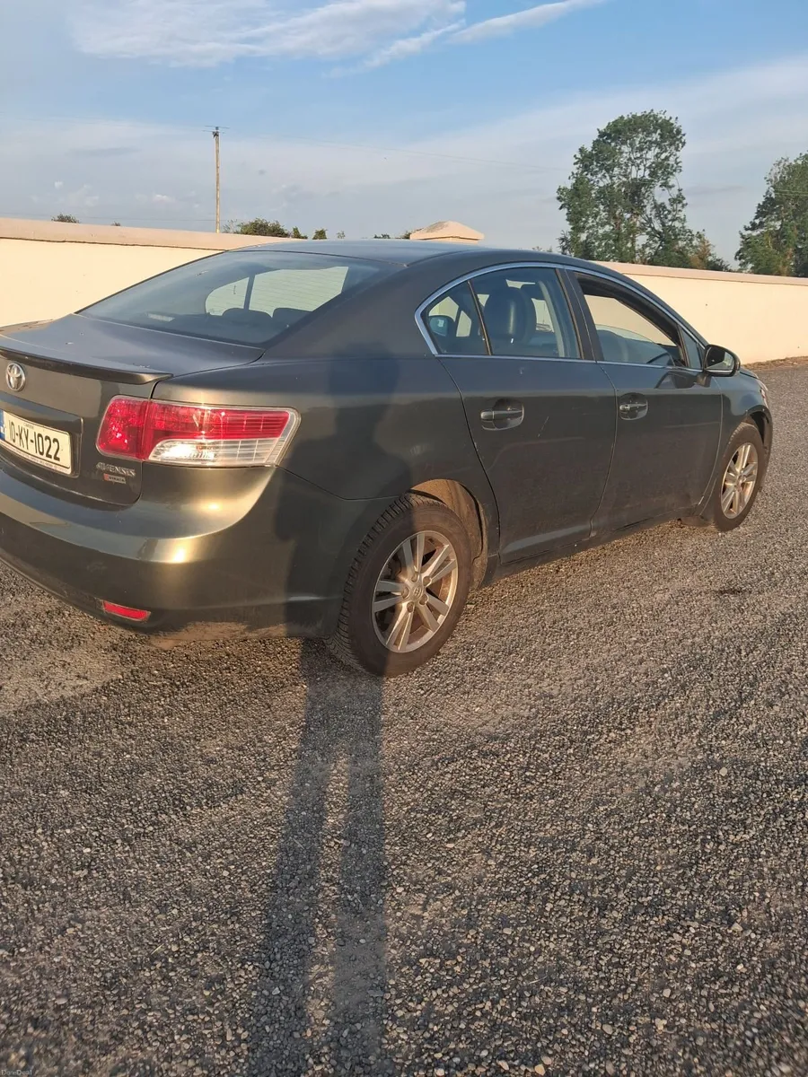 Toyota Avensis 2010 - Image 3