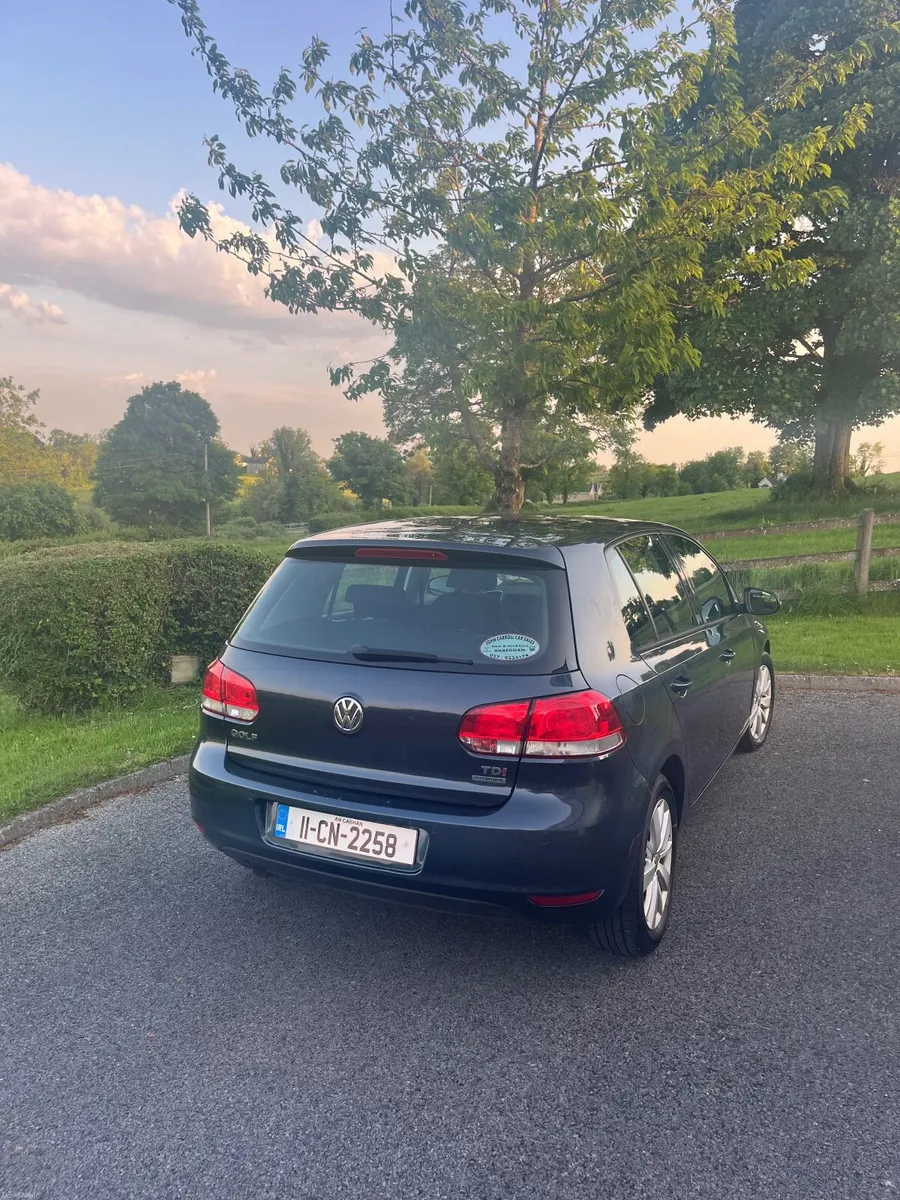 Volkswagen Golf 2011 - Image 3