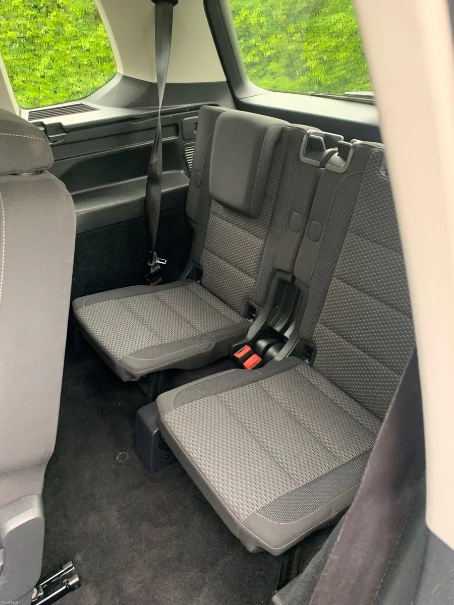 Volkswagen Touran 2018 - Image 3