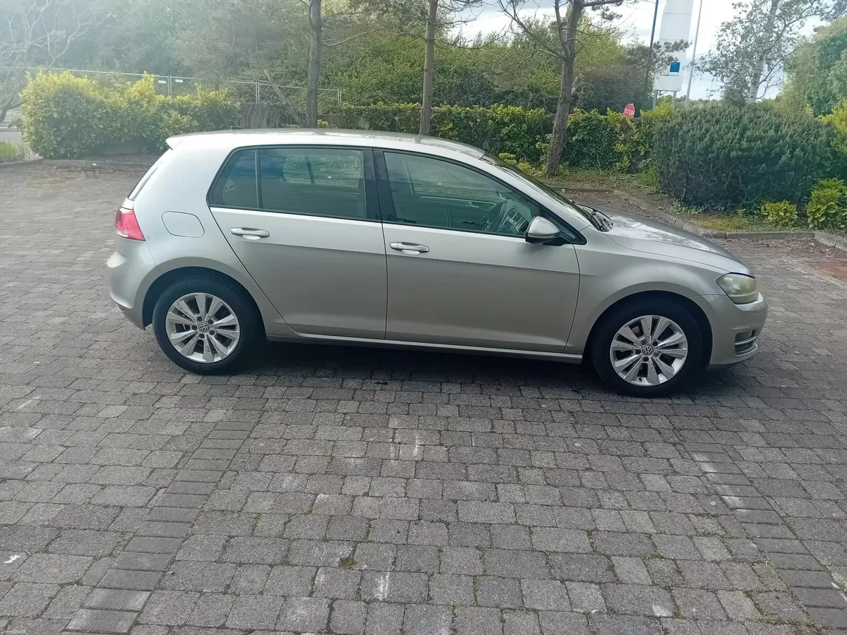 Volkswagen Golf 2014 - Image 1