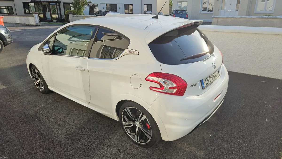 Peugeot 208 GTI - Image 3