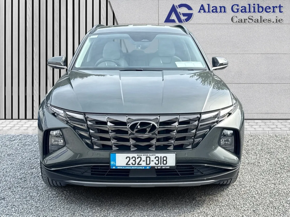 Hyundai Tucson 1.6 Diesel EXECUTIVE PLUS 5DR - Image 4