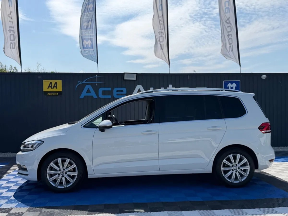 Volkswagen Touran HIGHLINE - 2.0L DIESEL - 7 SEATS - Image 4