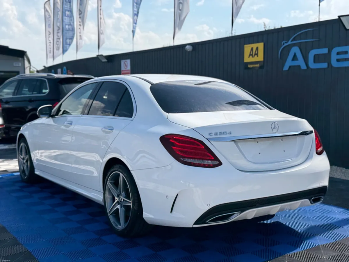 Mercedes-Benz C-Class AMG AVANTGARDE - 2.1L DIESEL - Image 5