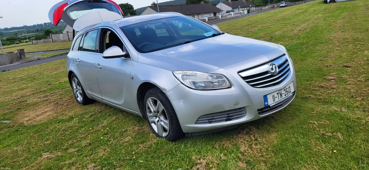 Vauxhall Insignia 2011