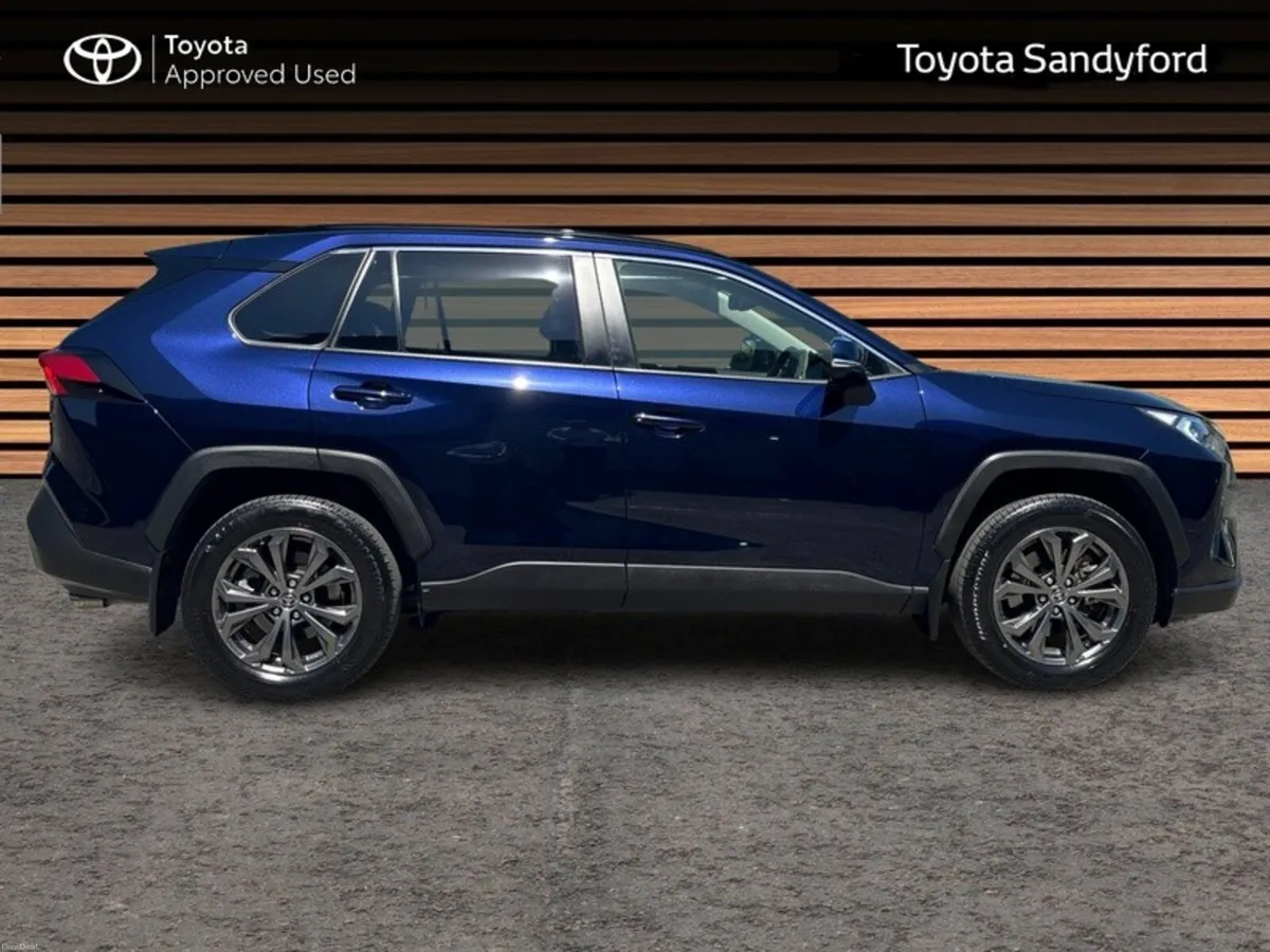 Toyota RAV4 HYBRID SOL // LEATHER HEATED SEATS // - Image 3