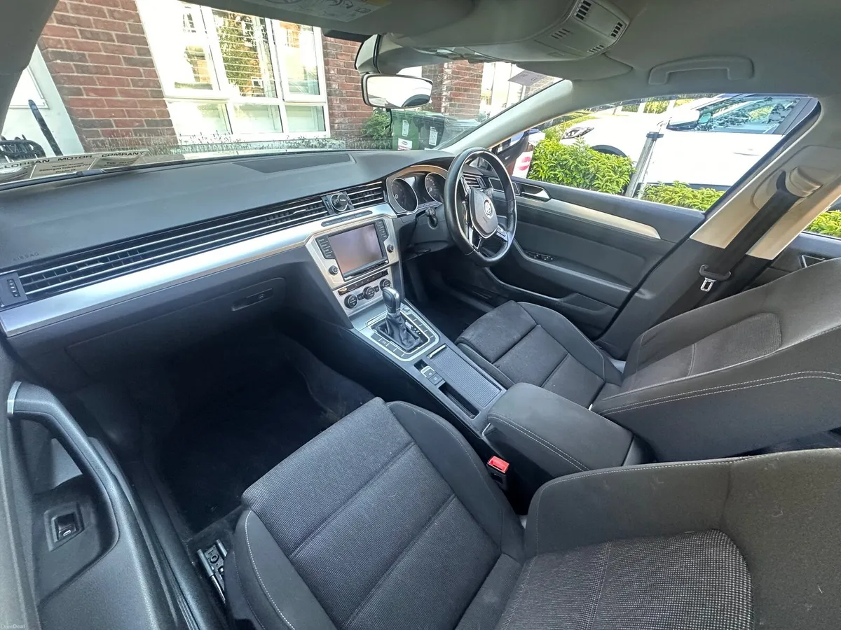 Volkswagen Passat 2015 - Image 6