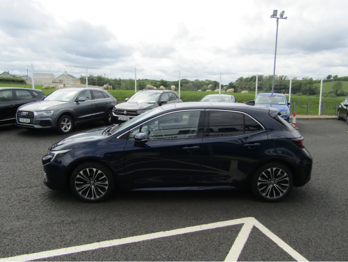 Toyota Corolla DESIGN HEV CVT HYBIRD - Image 6