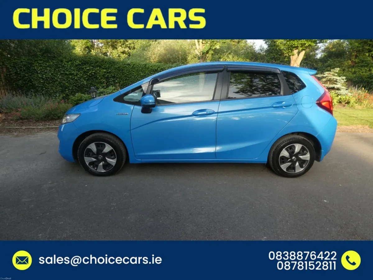 Honda Fit 1.5 AUTO HYBRID - Image 3